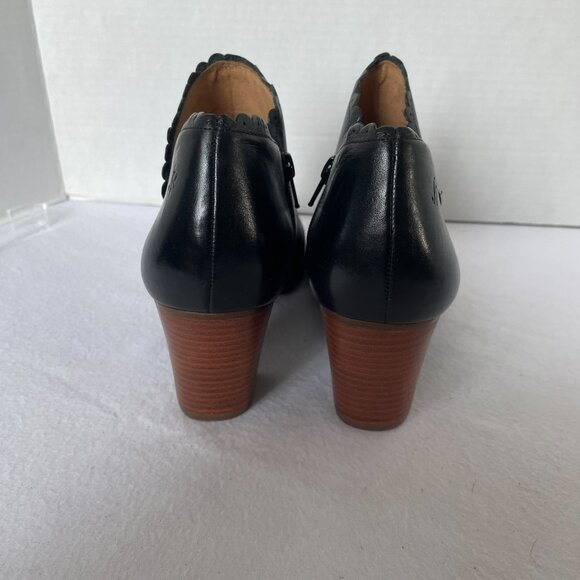 Jack Rogers Women's Marianne Leather Ankle Bootie - Picture 3 of 10